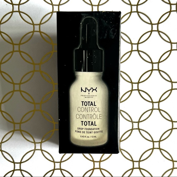 NYX Vanilla Total Control Drop foundation - Picture 7 of 8